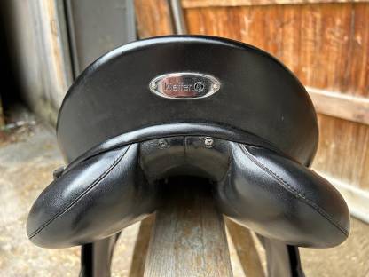 Bild 2:Vielseitigkeitssattel Kieffer