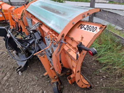 Bild 2:Pronar Schneepflug PU 2600