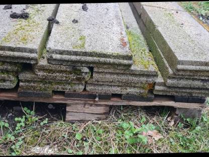 Bild 2:Betonsteine, Randleisten