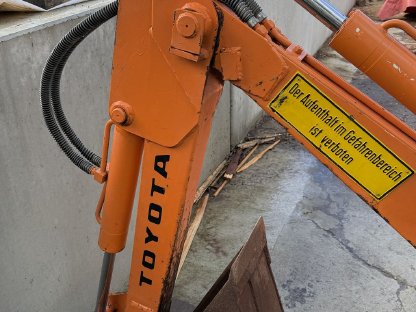 Bild 3:Bagger Toyota Anbaubagger für Kompaktlader oder Traktor