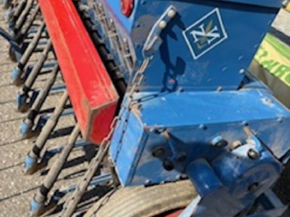 Bild 2:Nordsten Sämaschine 3 m