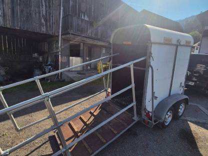 Bild 6:Viehanhänger Kumo 002