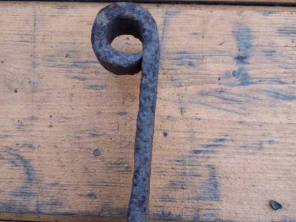 Bild 3:2 alte schmiedeeiserne Blumen-Brett-Halterungen