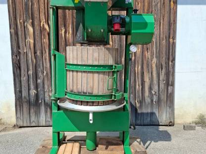 Mostpresse mit Obstmühle