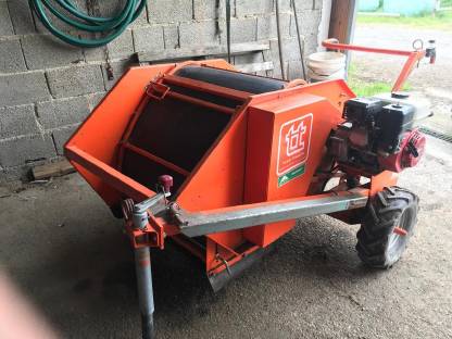 Bild 2:Obstklaubmaschine