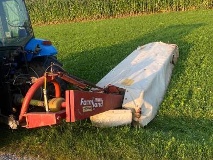 Bild 4:Farmland HT332 Mähwerk