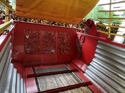 Bild 3:Pöttinger Euroboss 330 H D