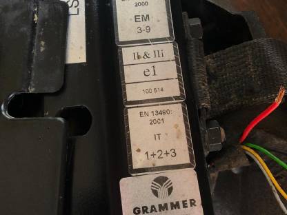 Bild 9:Grammer Baumaschinensitz mit Armlehnen