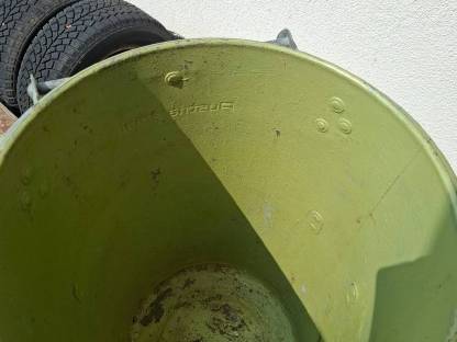 Bild 2:Zu verkaufen Metall-Mülltonnen