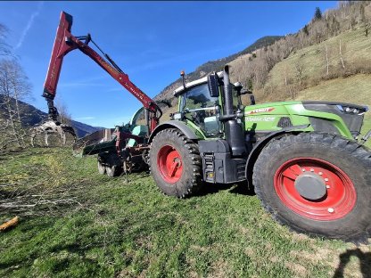 Bild 2:Hackschnitzelerzeugung D'Ambros Agrar