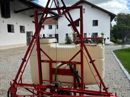 Bild 5:Feldspritze Holder IS-61 gut erhalten, einsatzbereit