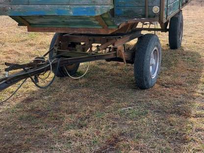 Bild 2:Grundstück für kleinen Weingarten