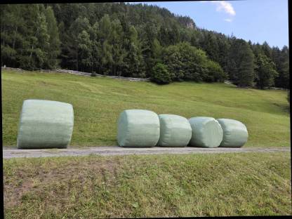 Bild 3:Gärheuballen