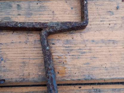 Bild 2:2 alte schmiedeeiserne Blumen-Brett-Halterungen