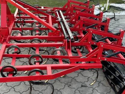 Bild 3:Federzinkenegge