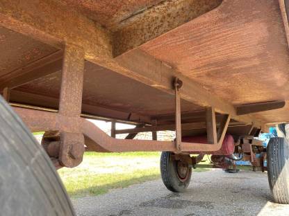 Bild 8:Brantner Anhänger 4 t