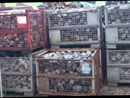 Bild 2:Granitwürfel