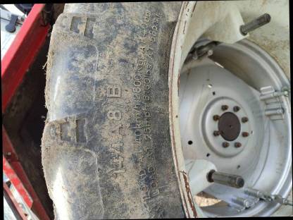 Bild 3:Zwillingsreifen 1 Stk. 270/95 R48