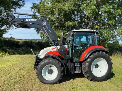 Bild 2:Steyr 4075 Kompakt HILO