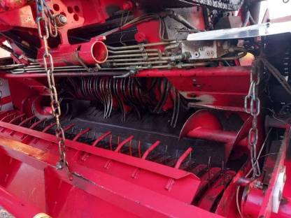 Bild 3:Welger Rundballenpresse RP 235