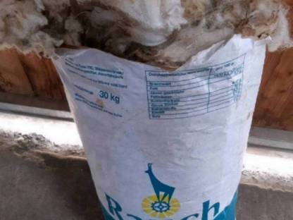 Bild 2:Schafwolle natur