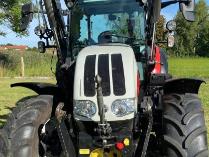 Bild 3:Steyr 4075 Kompakt HILO Profi