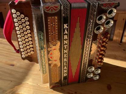 Bild 2:Kärntnerland Ziehharmonika
