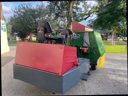 Bild 5:Rundballenauflöser