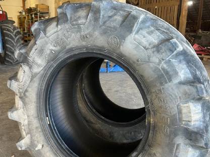 Bild 3:Traktorreifen