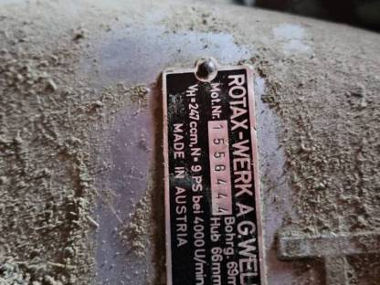 Bild 7:2 Vogel & Noot Motormäher mit 2 Mähbalken und Bandrechen