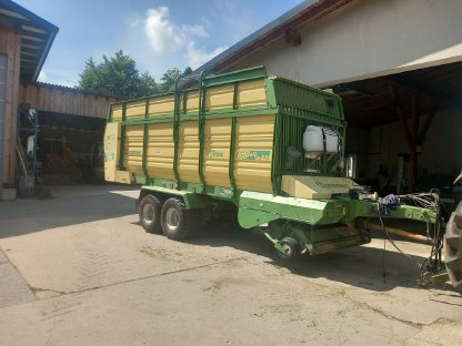 Verkaufe Krone Ladewagen Titan 6/42 GD