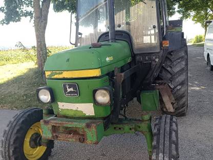 Bild 3:John Deere 1950 mit Big Lift Frontlader