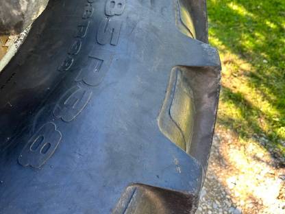 Bild 2:520/85R38 (20.8-38) Kompletträder