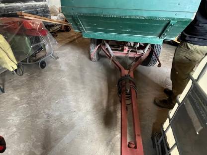 Bild 6:Traktor Anhänger