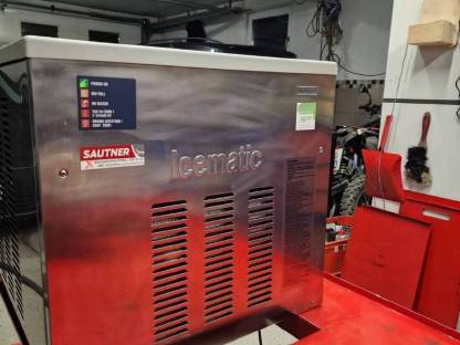 Bild 2:Icematic Flockeneisbereiter