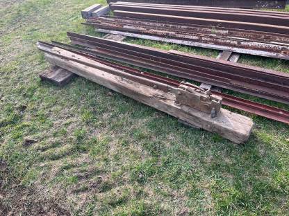 Bild 2:Betoneisen, Bewehrungseisen-Schere