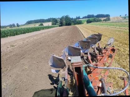 Bild 3:2 Stk. Kverneland Pflug Vario