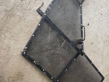 Bild 4:Verkaufe Mähschutzgitter zu Steyr 8055