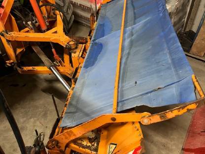 Bild 2:Gmeiner Schneepflug GVS 290