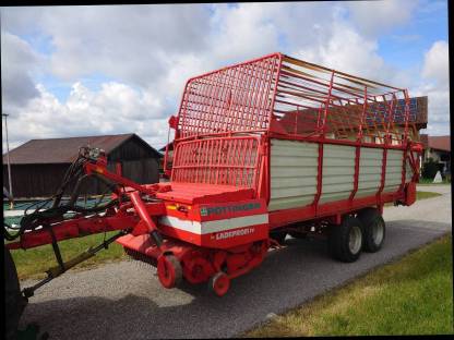 Bild 2:Pöttinger Ladeprofi 4