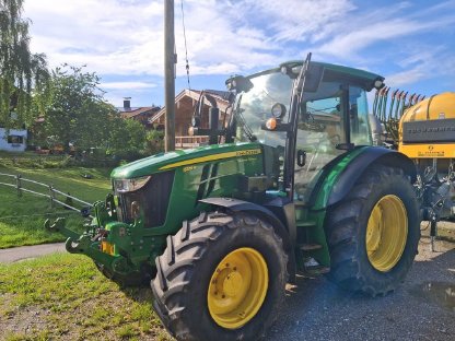 John Deere 5125R