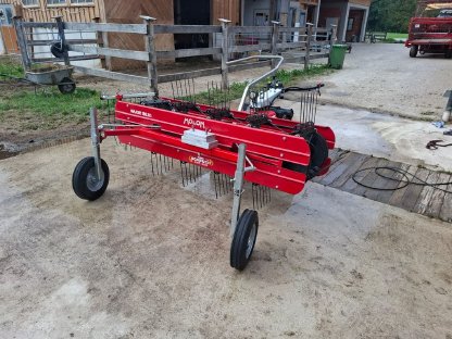 Bild 3:Molon Heuraupe M028