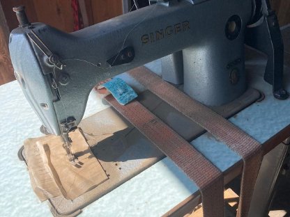 Bild 2:SINGER Industrienähmaschine 253-2