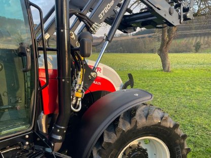 Bild 4:Frontlader Hydrac EK2200 ViTec mit Konsolen Multi 4115