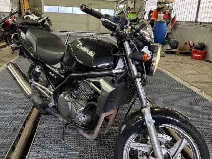 Bild 2:Kawasaki ER-5