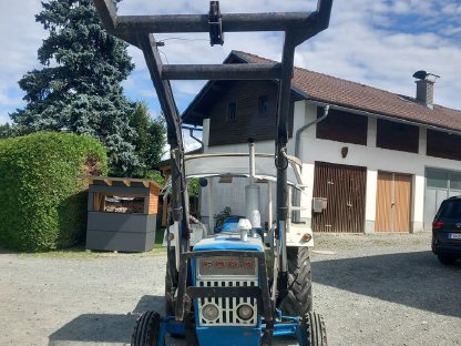 Bild 2:Ford Dexta 2000-8