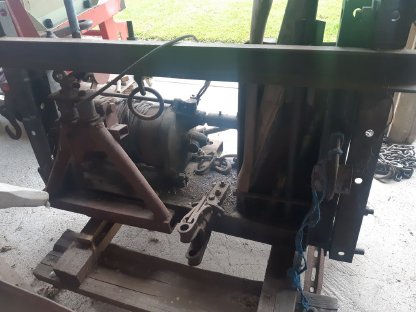 Bild 2:Seilwinde und Holzwagen, Eigenbau