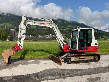 Takeuchi TB290 Bagger Powertilt