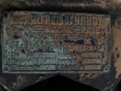 Bild 4:Unimog 406 Schneepflug massiv, 3,10 m Breite