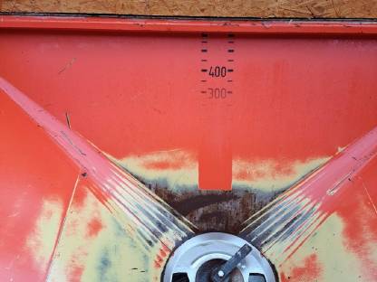 Bild 5:Mineraldüngerstreuer Rauch MDS 701